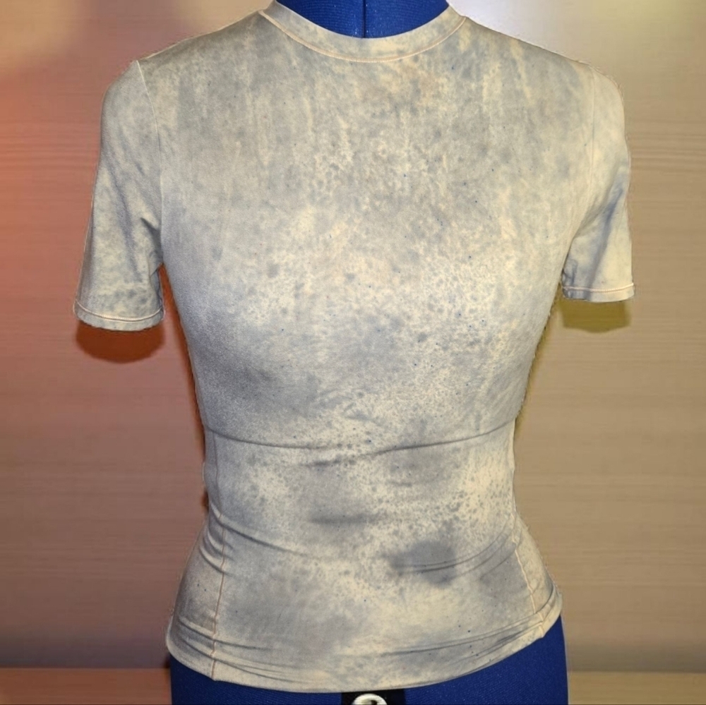 Lululemon Gray Blue Tie-Dye Gym Top "RARE" TIE DYE PRINT. ATHLETIC WOMENS TOP - Picture 1 of 8